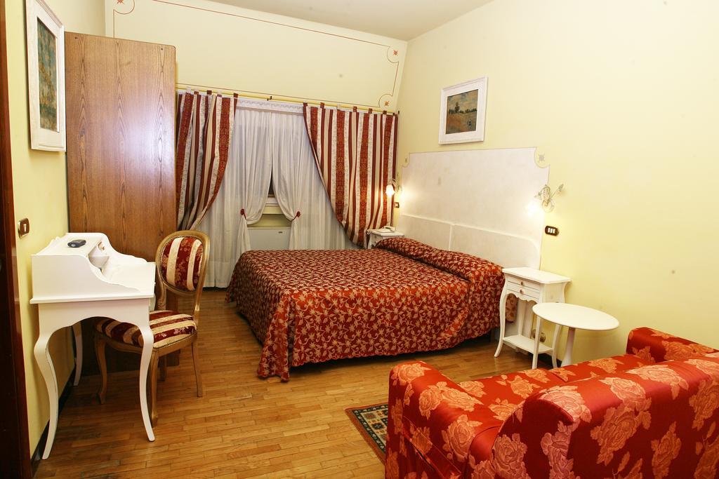 Ai Ronchi Motor Hotel Brescia Zimmer foto